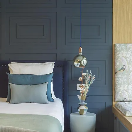 The Blue Alma Eiffel Tower * Paris