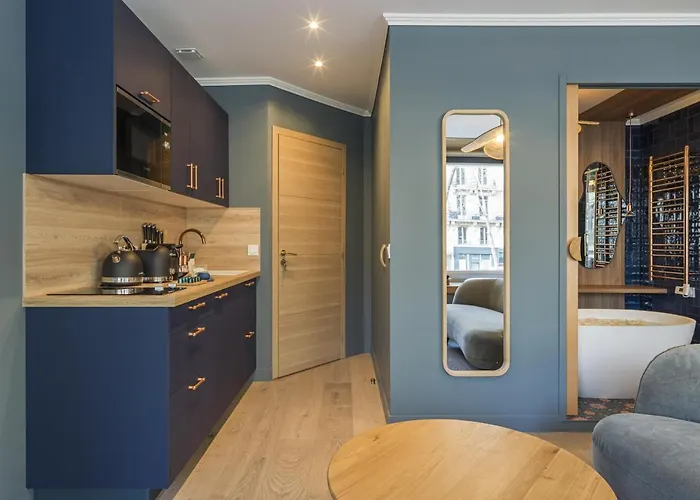 Apartment The Blue Alma Eiffel Tower Paris