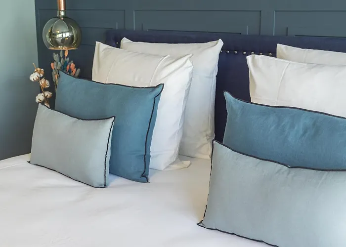 The Blue Alma Eiffel Tower Apartament Paryż