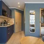 Апартаменты The Blue Alma Eiffel Tower Париж